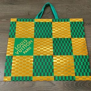 Authentic Louis Vuitton Shopping Bag, Christmas 2022